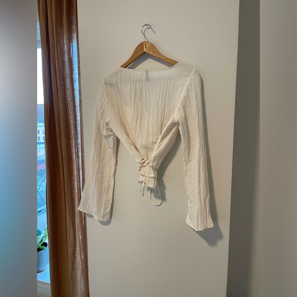 Wrap-over top - Picture 5 of 6